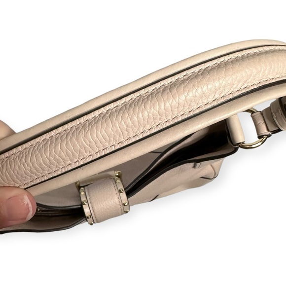 MICHAEL KORS Leather Shoulder Bag in Soft Pink - Picture 7 of 10